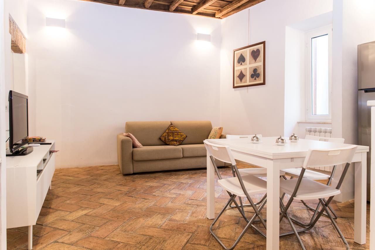 Casa Leutari * Rome