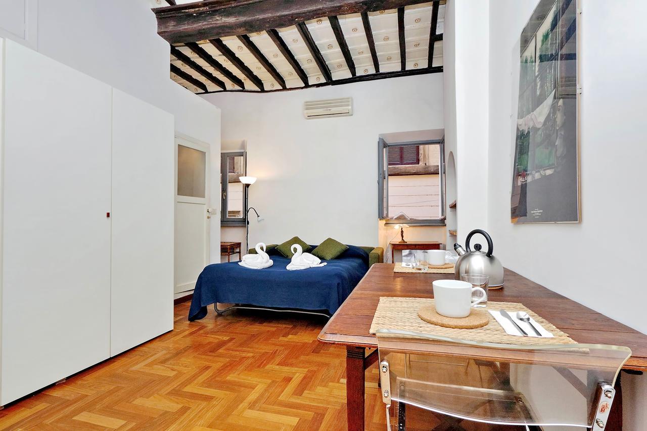 Coronari Apartment Rome