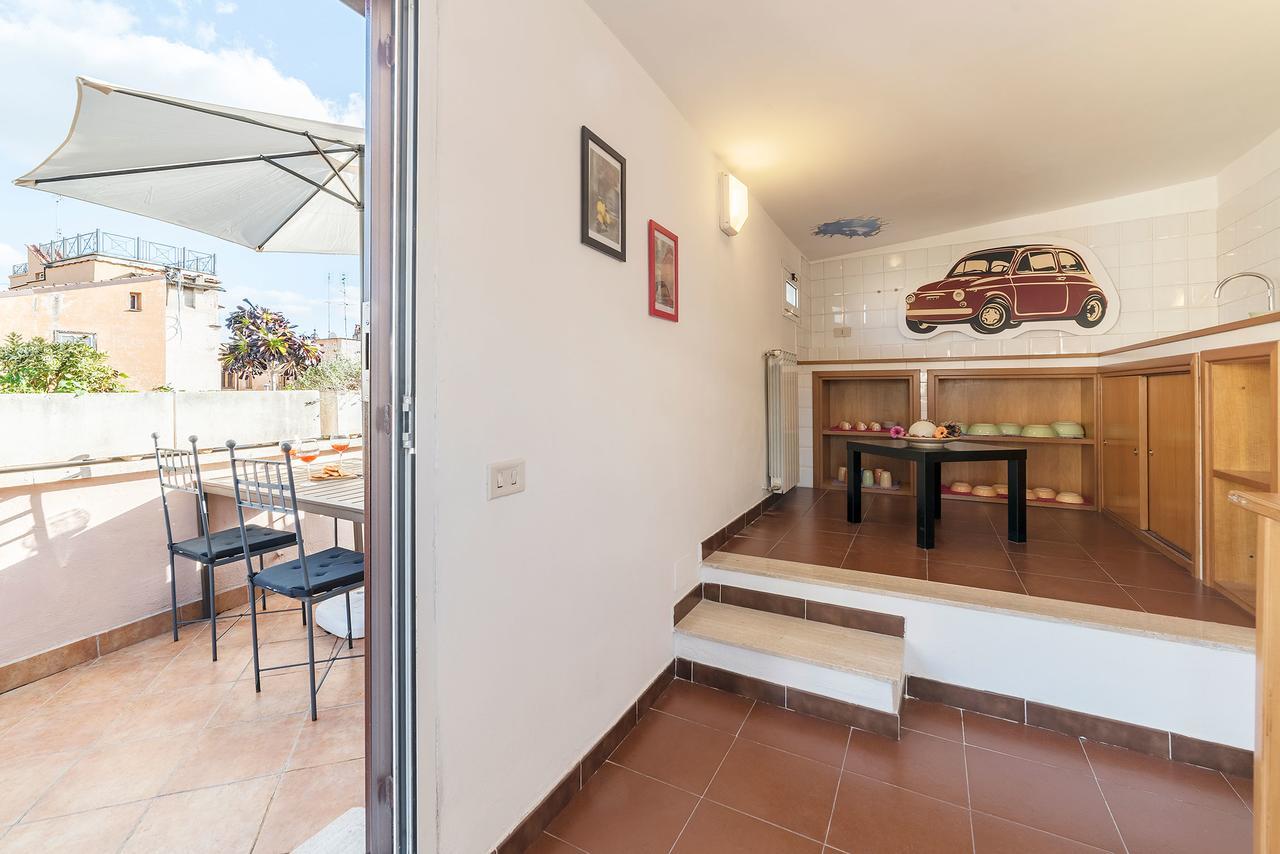 Penthouse With Terrace In The Heart Of Roma