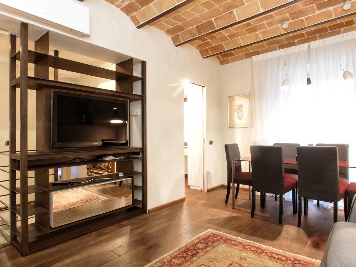 Piazza Venezia Luxury Design Apartment *