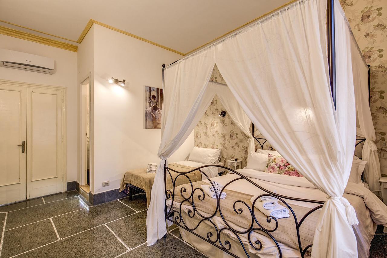 Colosseo Romeo Bed & Breakfast Rome