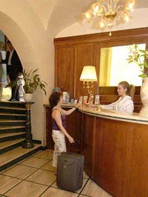 Regina Margherita 3* Rome