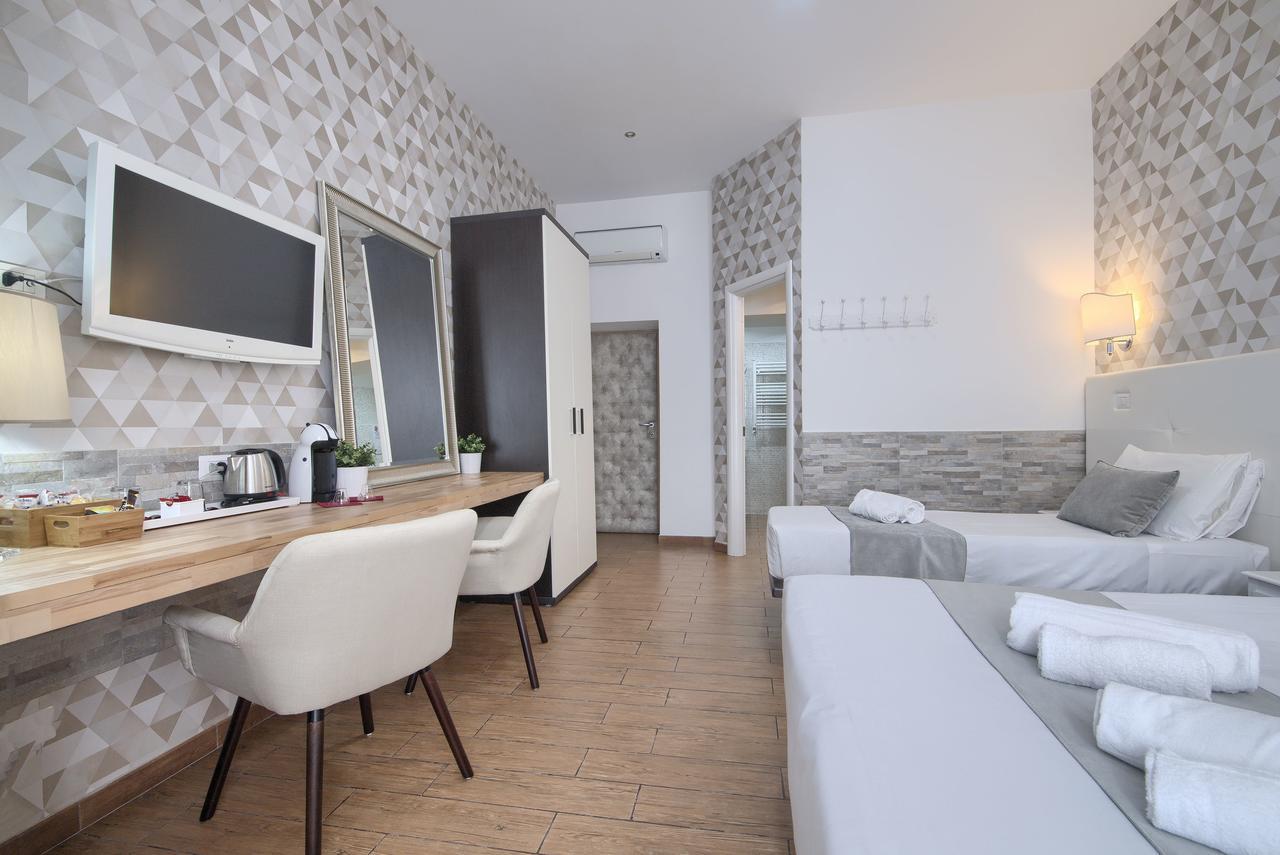 Domus Pietro 3* Rome