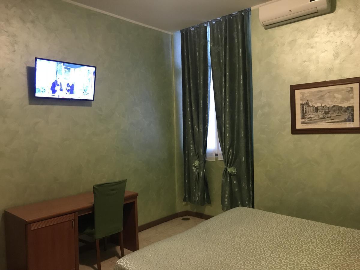 Tokyo Hotel *