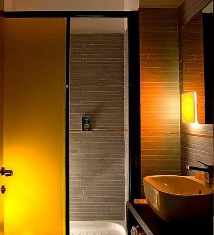 Orange Hotel