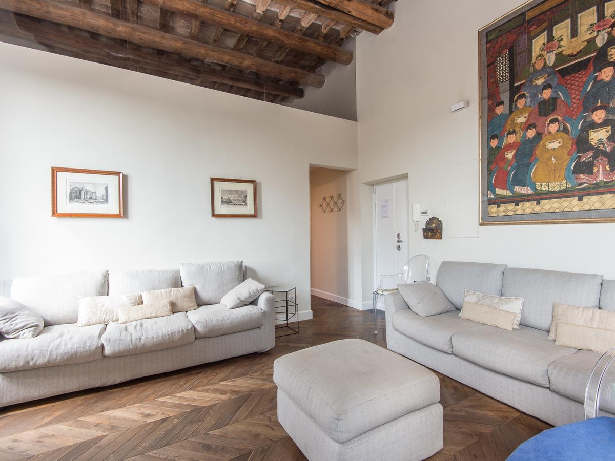 Rsh Imperial Forum Apartment