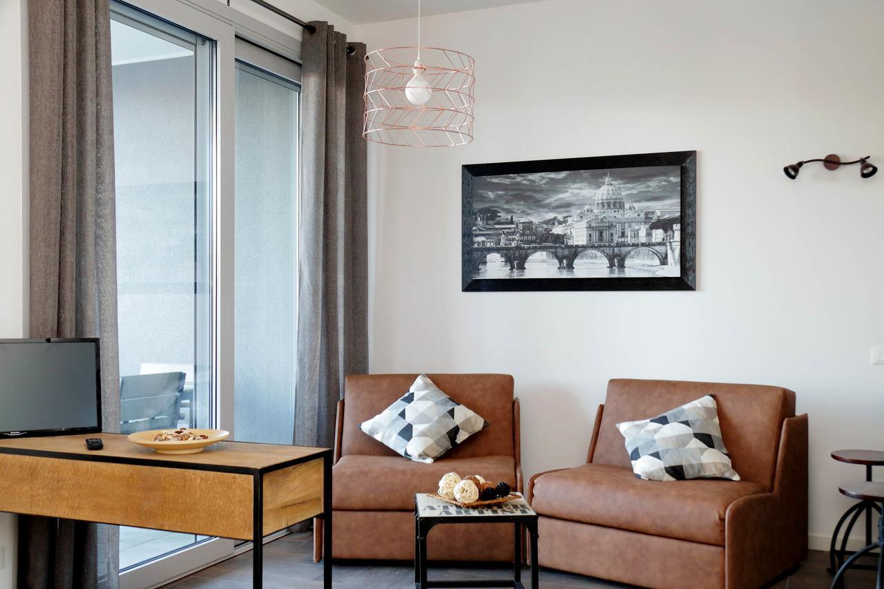 Ych-delizioso Monolocale Con Terrazzo Appartement