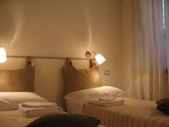 B&B Arco Del Lauro