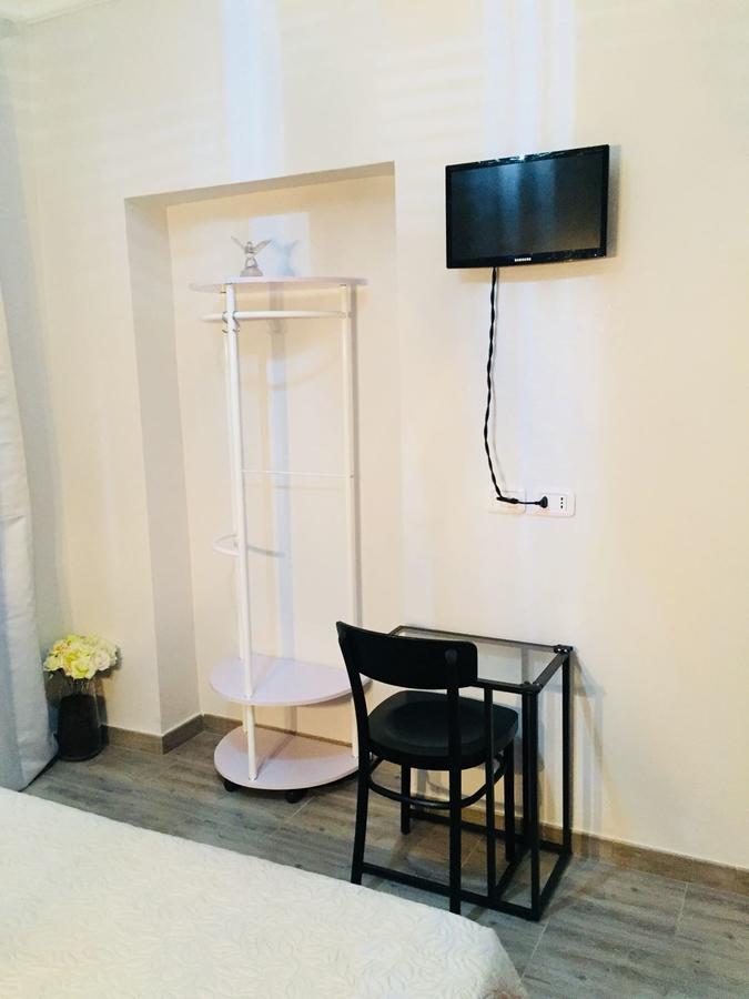 Acomodação com café da manhã  Babyface Roma