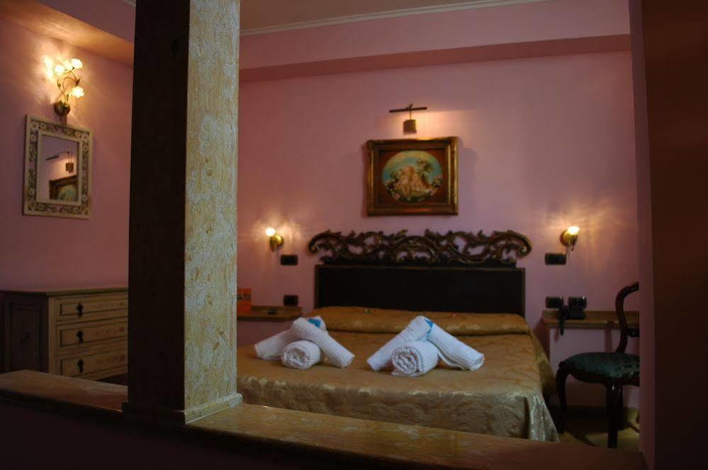 Vibel Hotel 2*