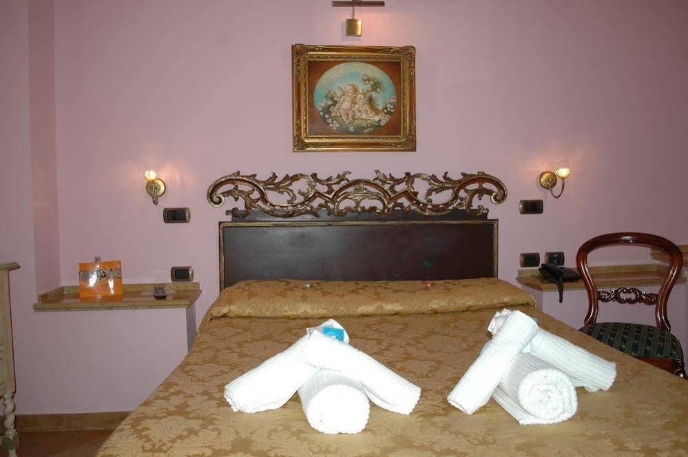 Vibel Hotel 2*