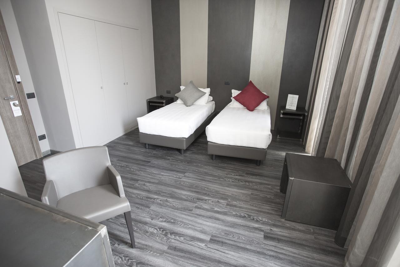 V99 Hotel 4*