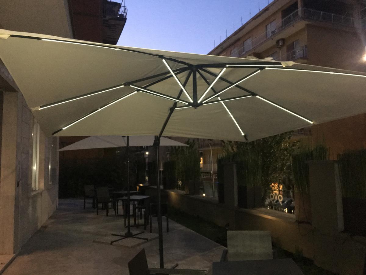 Hotel V99 Rome