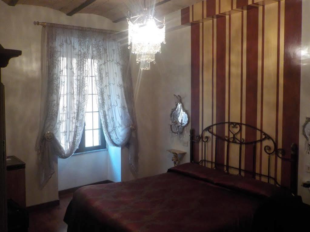 Antica Locanda 3* Rome