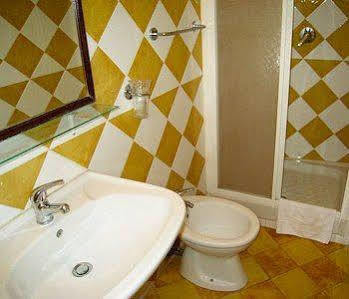 Camilla Guest house