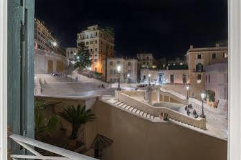Hotel Les Diamants Spanish Steps 2*