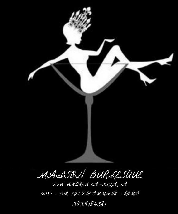 Maison Burlesque Bed & Breakfast *
