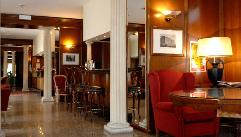 Hotel Colonna Palace
