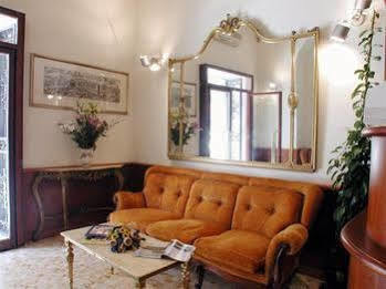 Altavilla 9 Hotel 2*