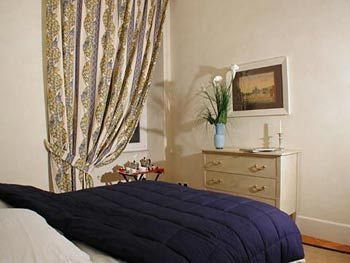 Caesar House Residenze Romane Rome