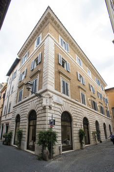 Aparthotel Now Apartments, In The Heart Of