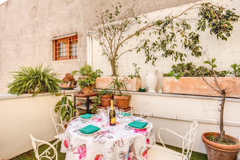 Bed & Breakfast Piramide Terrace Rome
