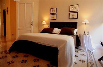 Residenza Mazzini Couette-café 2*