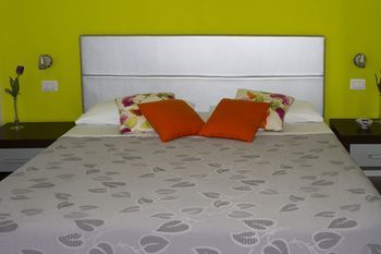 Ginester Couette-café *
