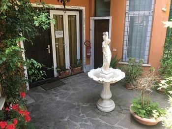 Guest house Wilson