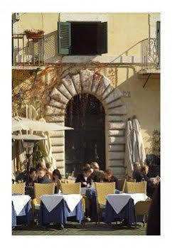 Navona Apartment *