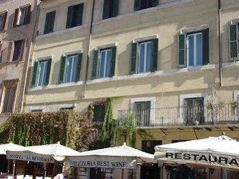 Navona Apartment *