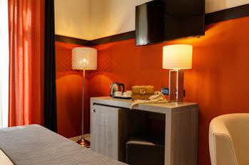 Selene Hotel