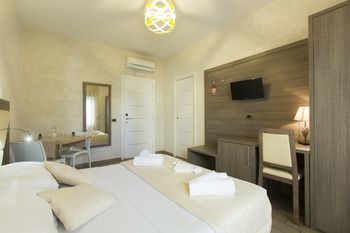Relais Tiburtina Couette-café Rome