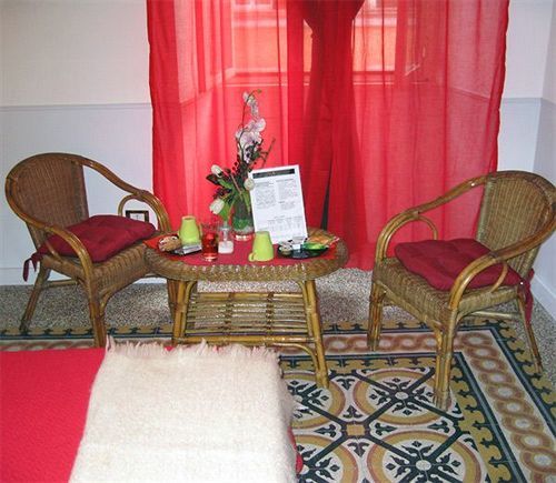 Acomodação com café da manhã  Hold - Luxury 2*