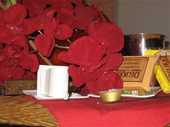 Acomodação com café da manhã  Hold - Luxury 2*
