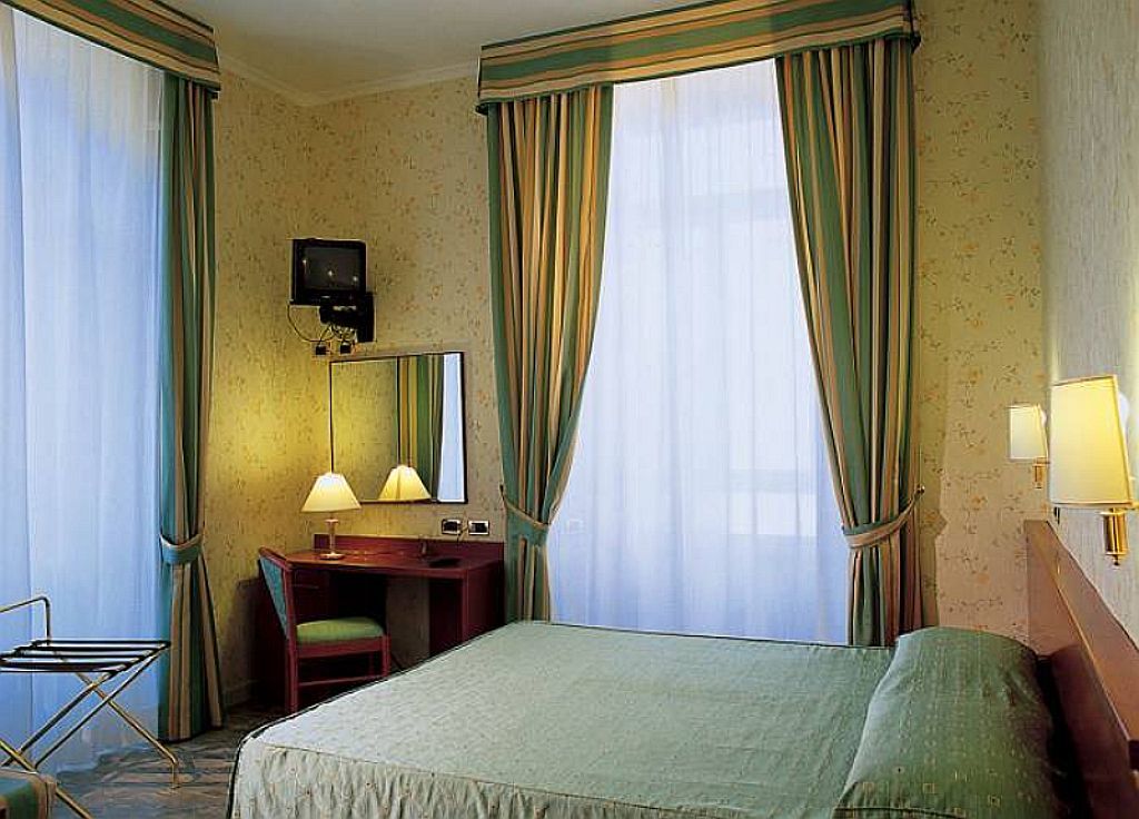 Dina 3* Rome