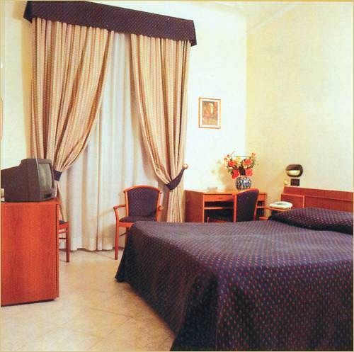 Hotel Orbis 2*