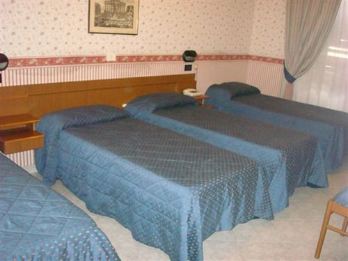 Hotel Orbis 2*
