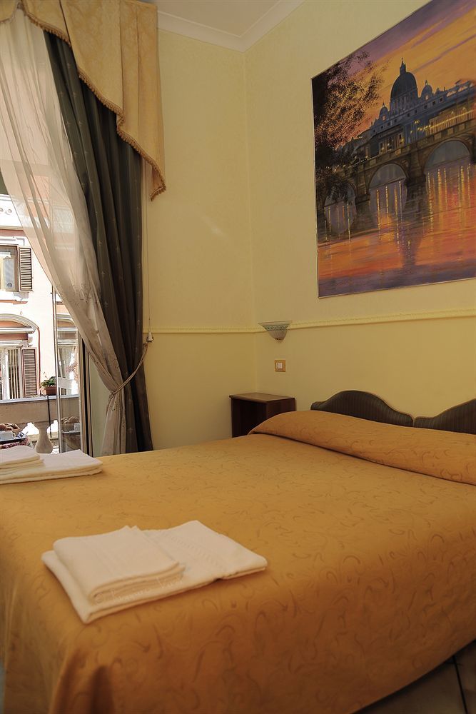Sol Levante * Rome