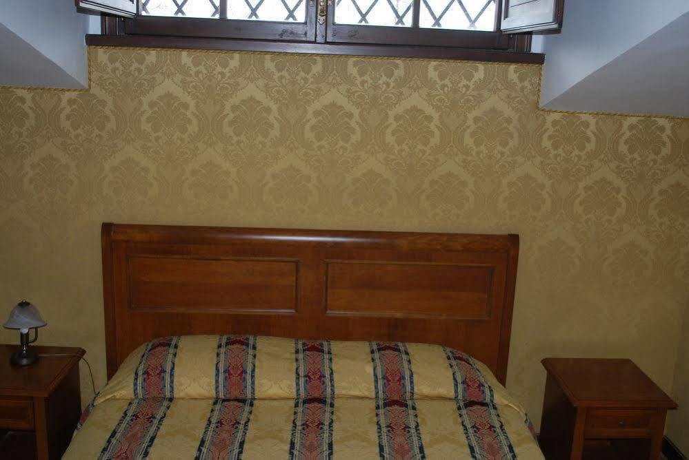 Aparthotel Casale Mostacciano 3*