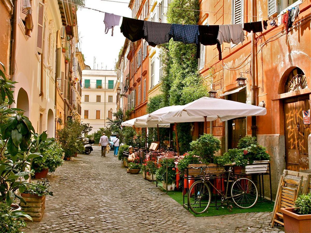 Apartment Delcinque 26 - Loft In Trastevere *