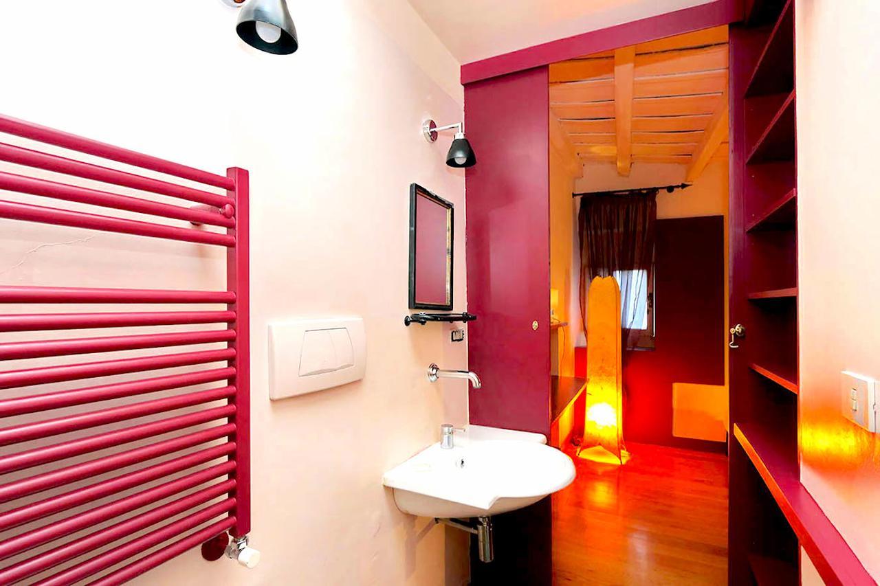 Delcinque 26 - Loft In Trastevere Rome