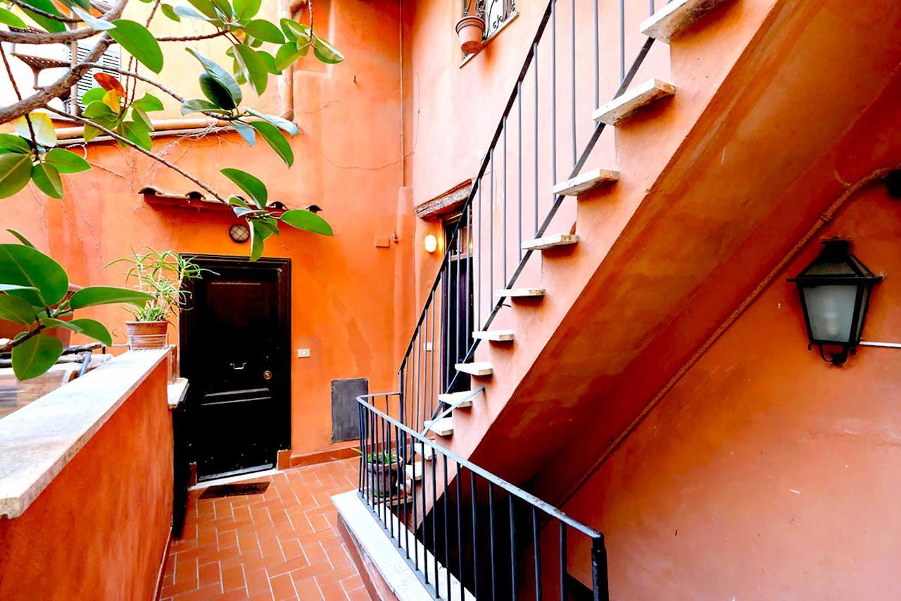 Delcinque 26 - Loft In Trastevere Apartment *