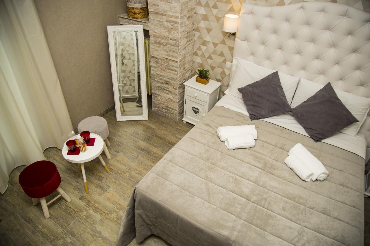Santamaria 3* Rome