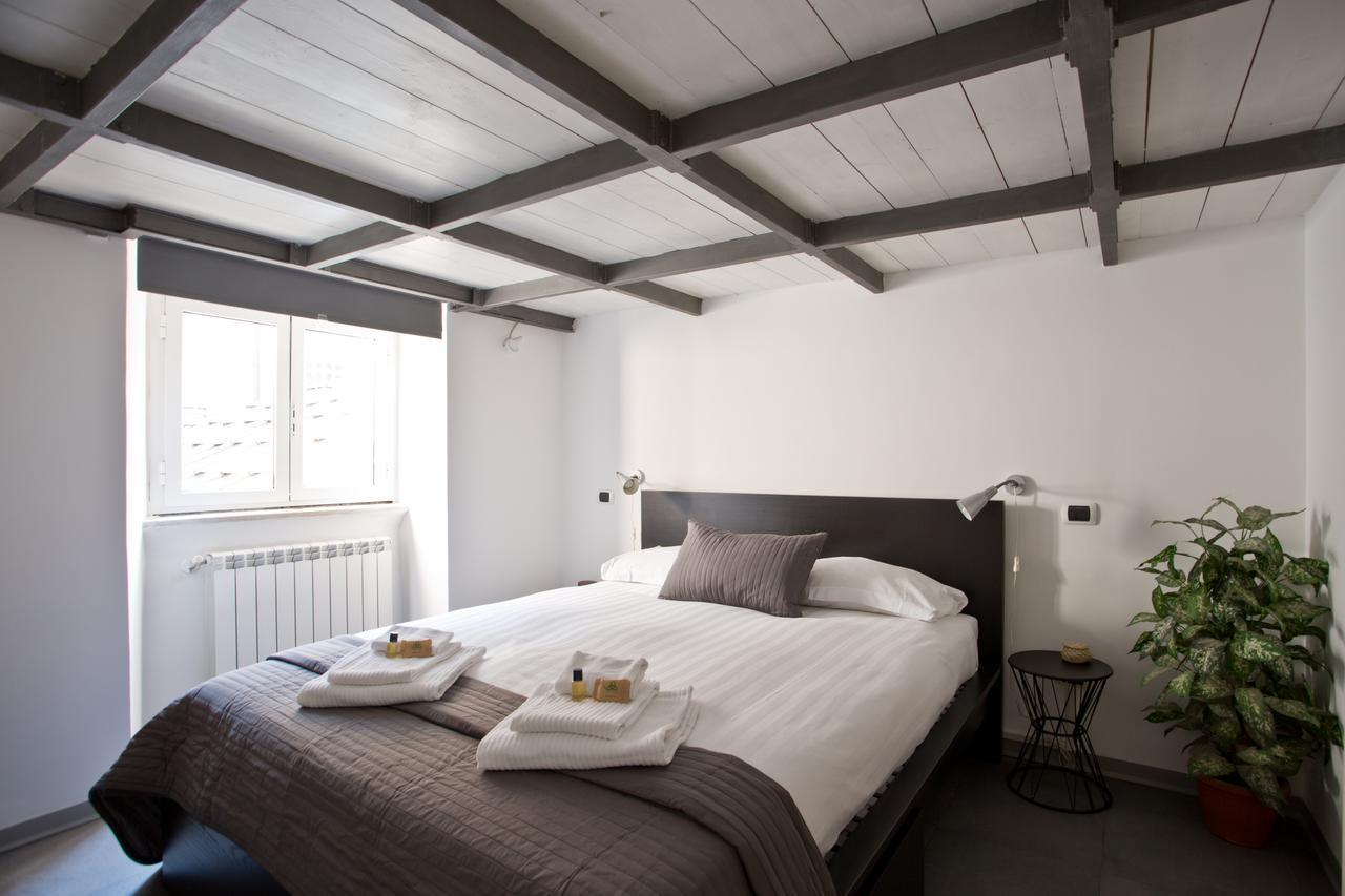Rsh Trevi Fountain Apartment