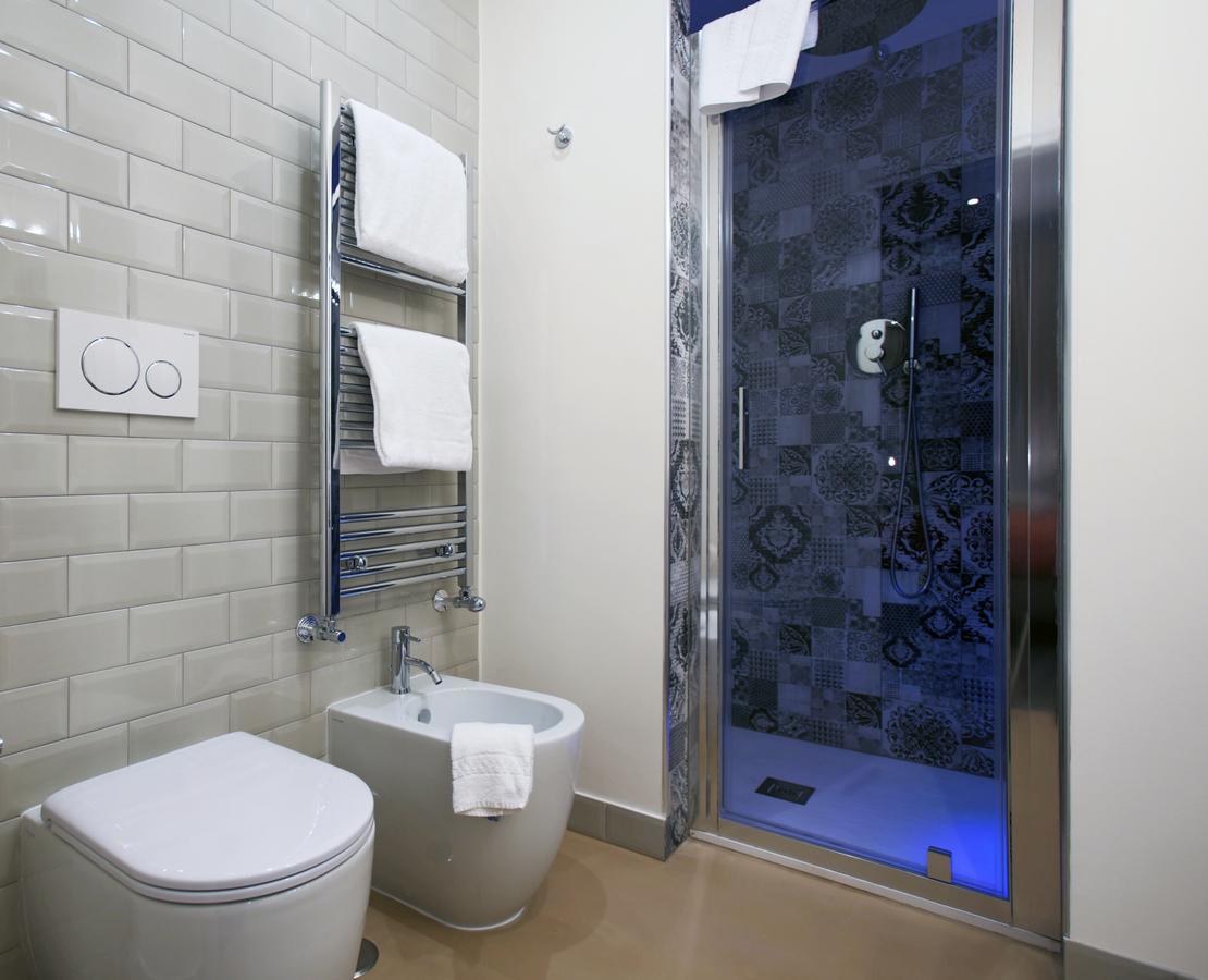 Trevi Contemporary