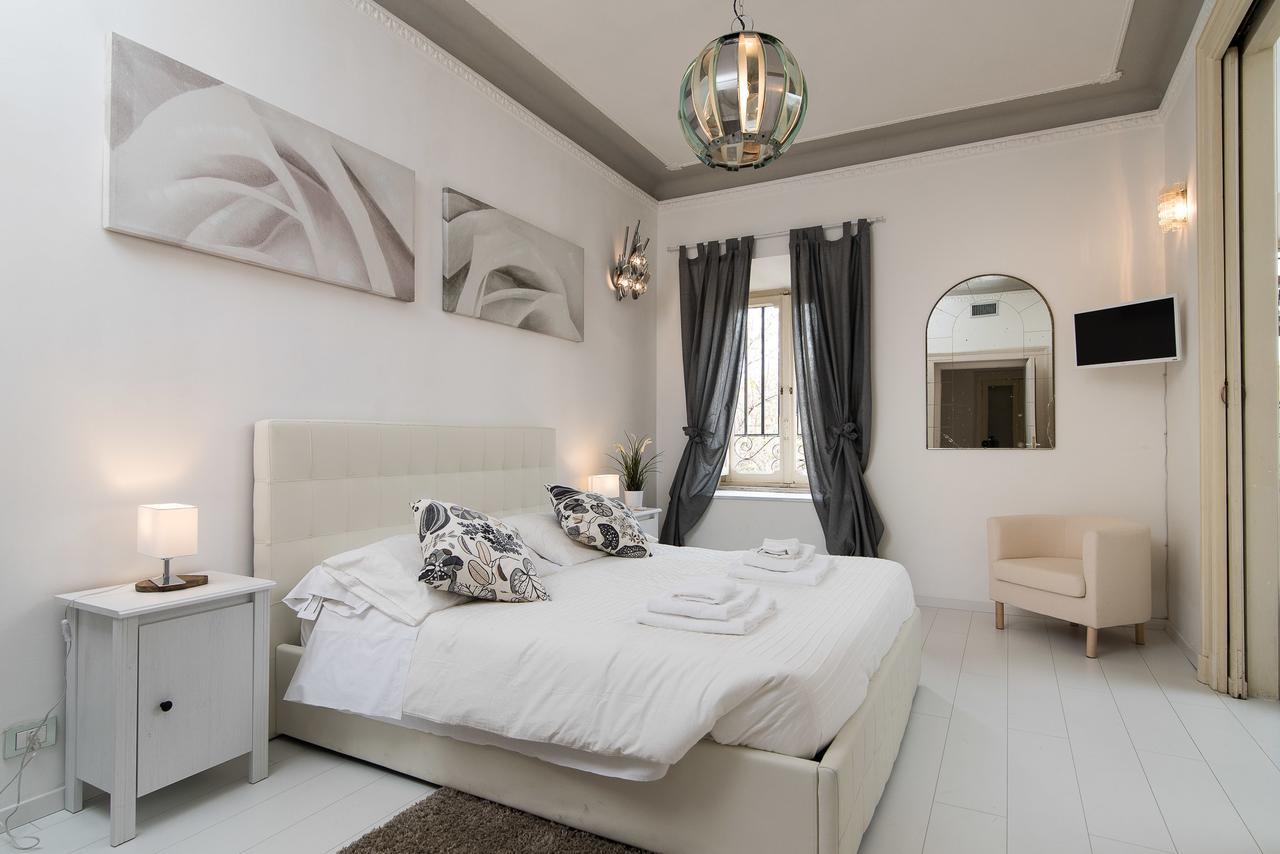 White Borgo * Rome
