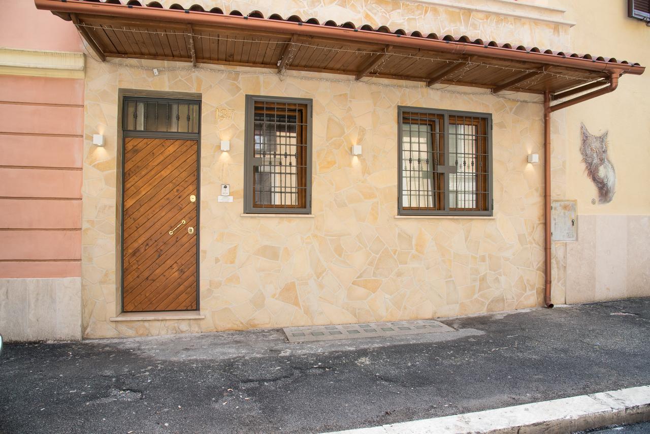 Mancini Shabby House Rome