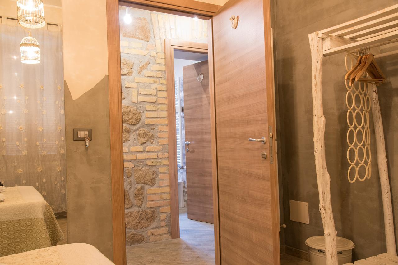 Mancini Shabby House Rome