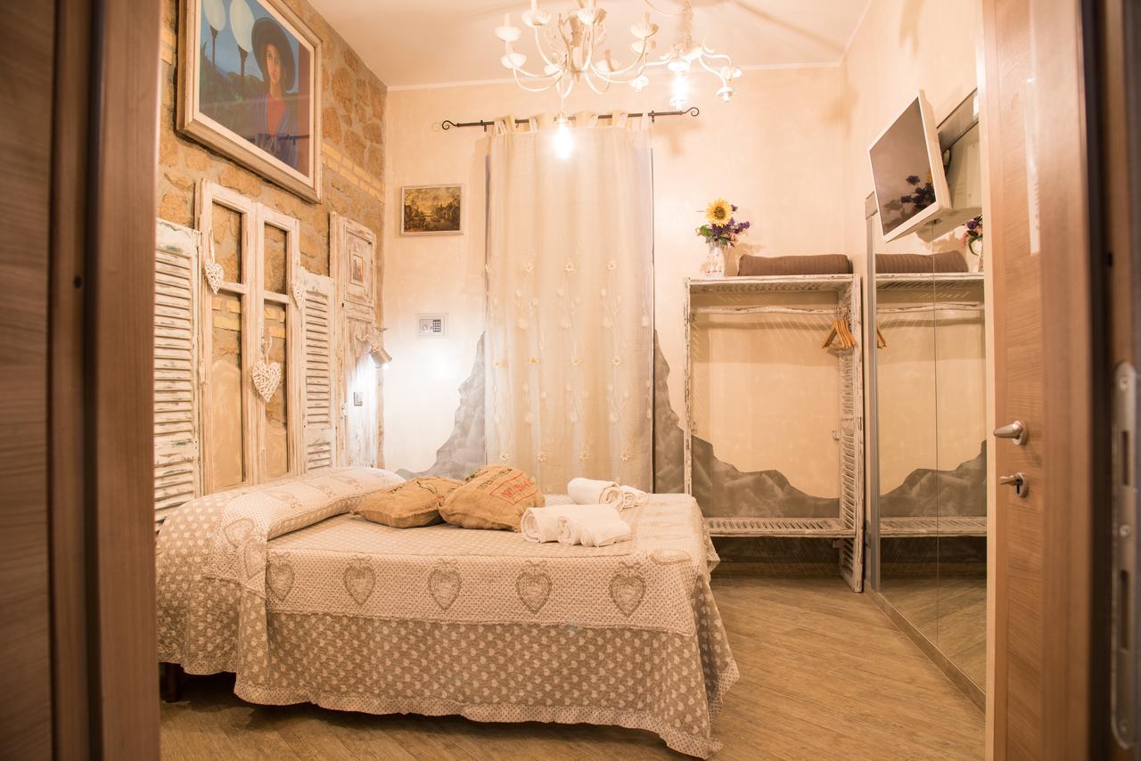 Mancini Shabby House Rome